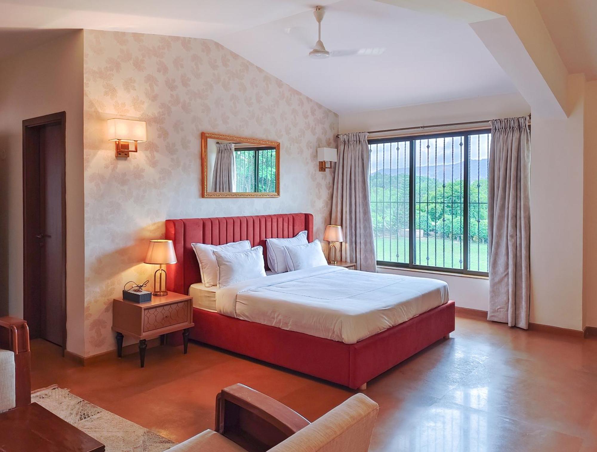 White Stallion Villa Lonavala Bagian luar foto